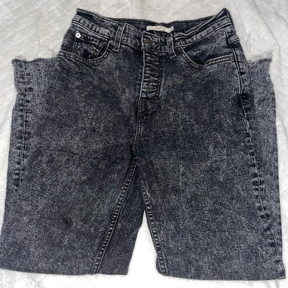 LEVIS - Picture 2 of 2